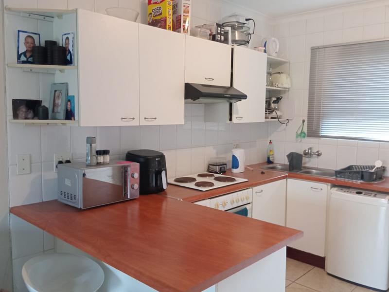 2 Bedroom Property for Sale in Sonstraal Heights Western Cape
